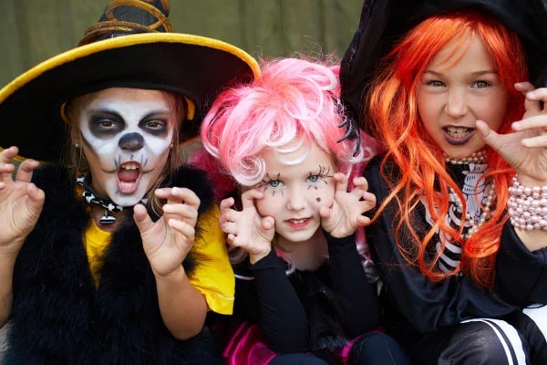Ways to Celebrate Halloween With Full Pomp and Show