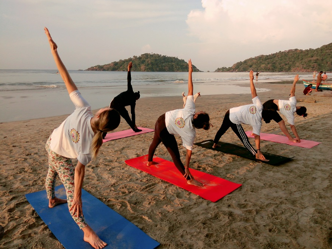 Where Deeper Yoga Practice Meets Stillness and Healing in Rishikesh